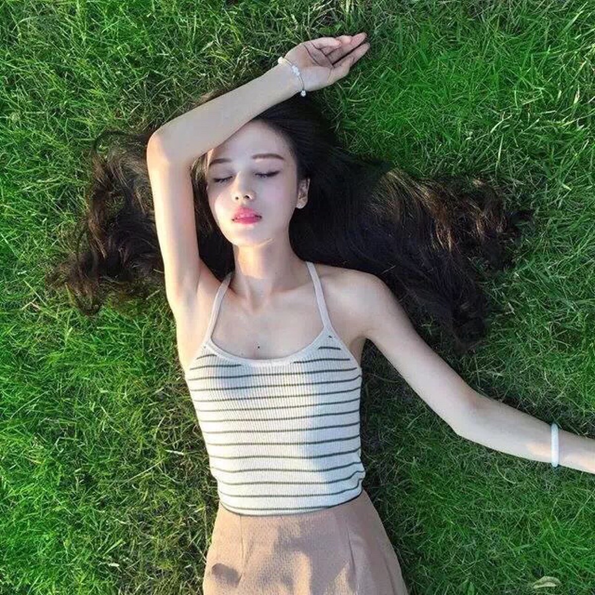 濑田宗次郎（身份：十刃最强、“天剑”、微笑的修罗） - 无广告纯净版在线观看 - 云端看视频